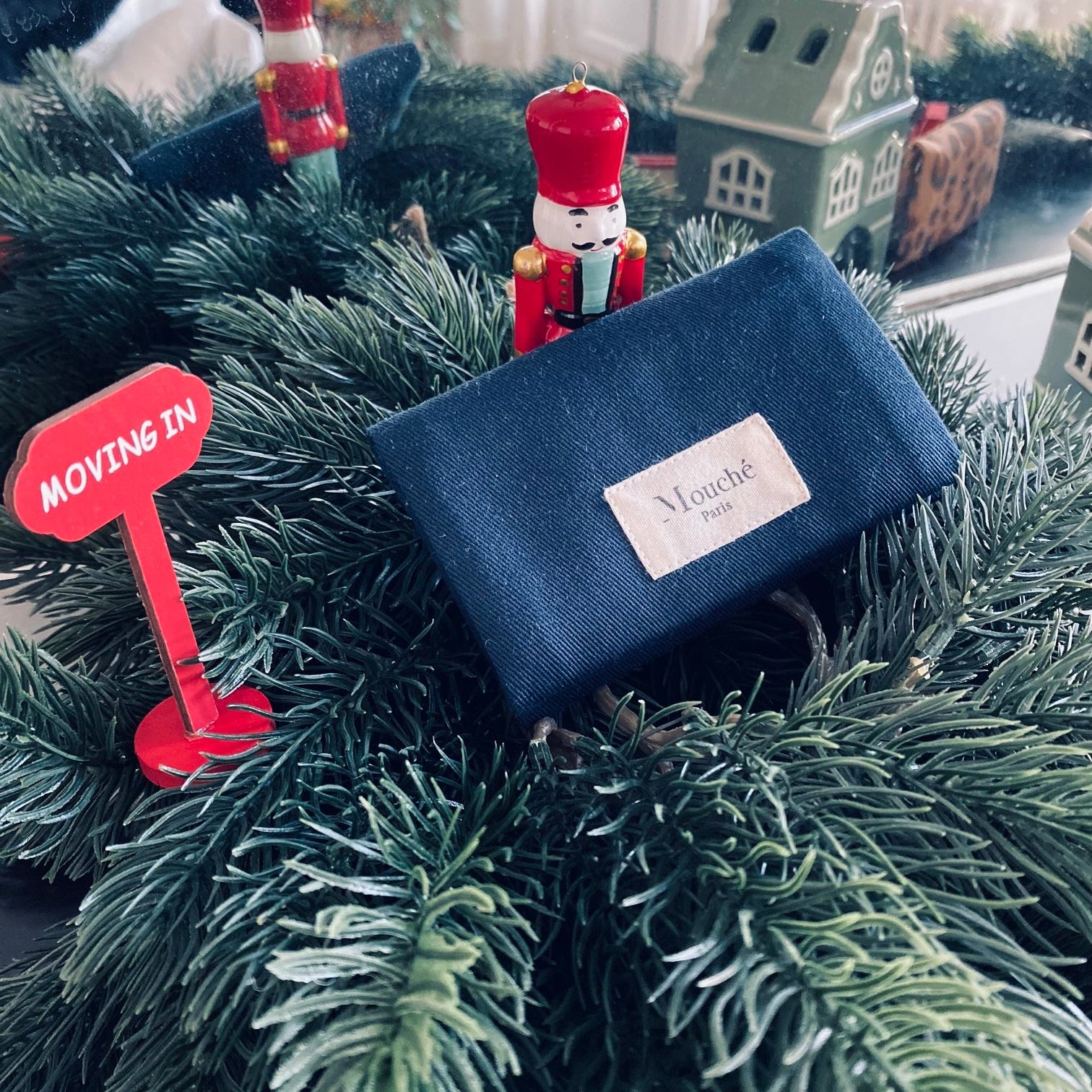 Secret Santa - Pochette L'Essentielle 2 mouchoirs brodés